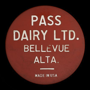 Canada, Pass Dairy Ltd., 1 pinte de lait homogénéisé :